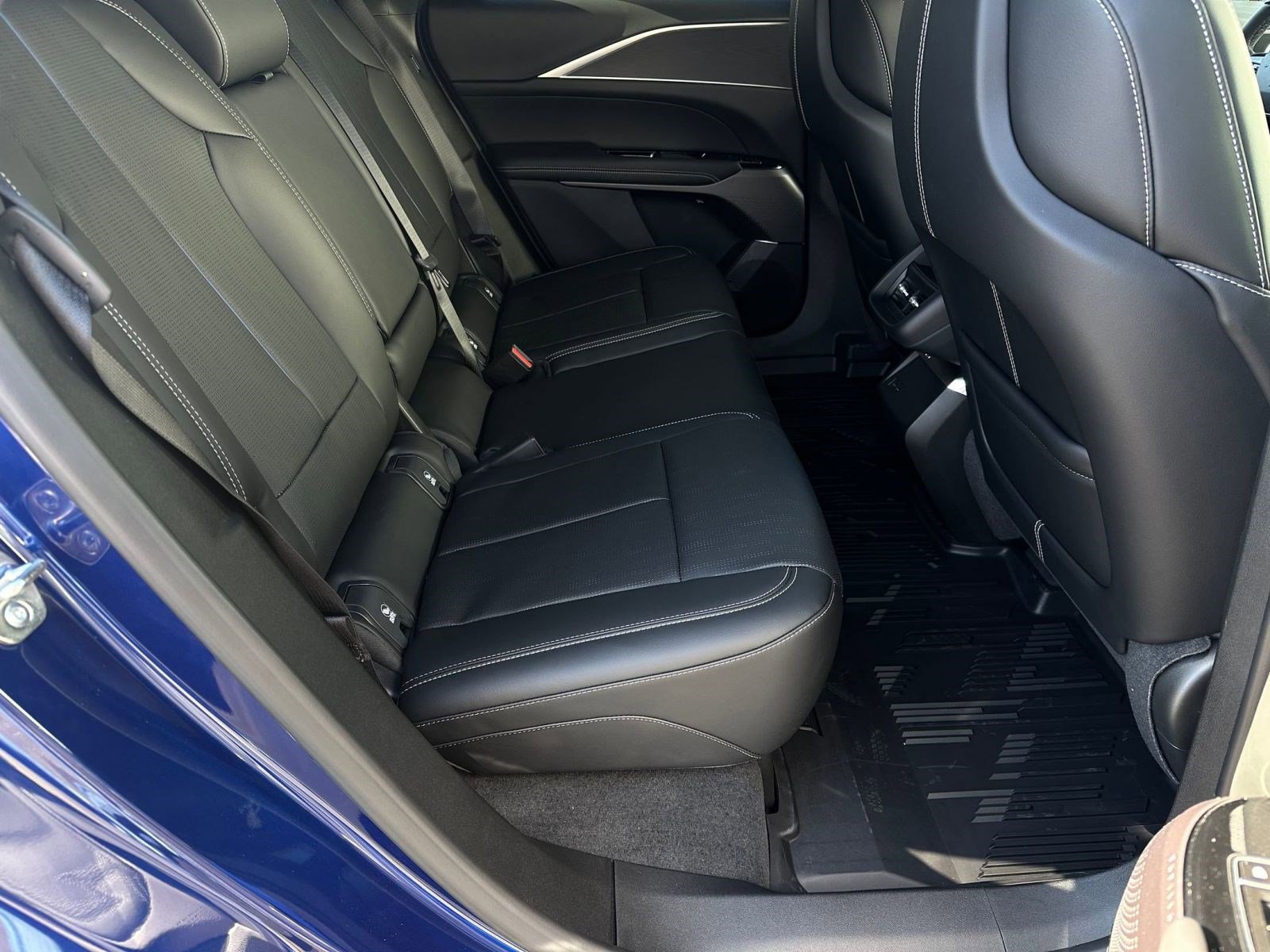 New 2026 Cadillac Lyriq Sport image 30