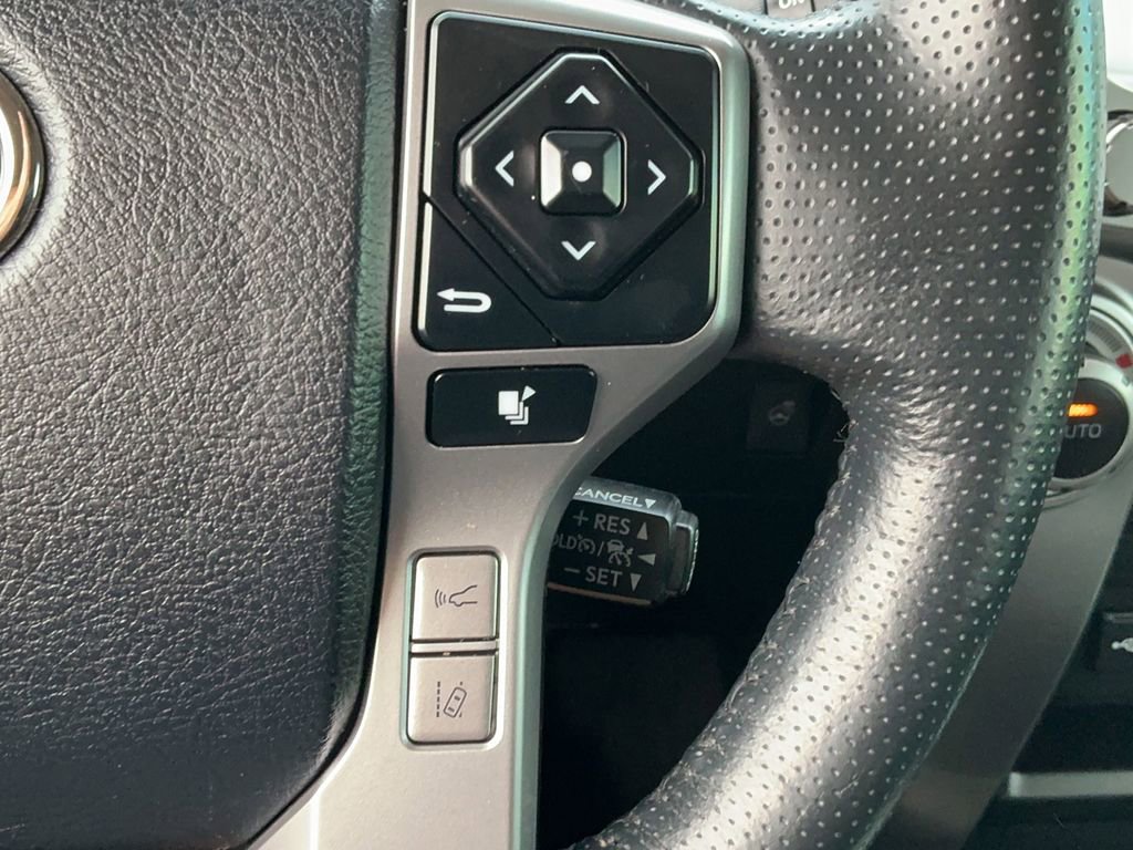 Used 2023 Toyota 4Runner Limited image 30