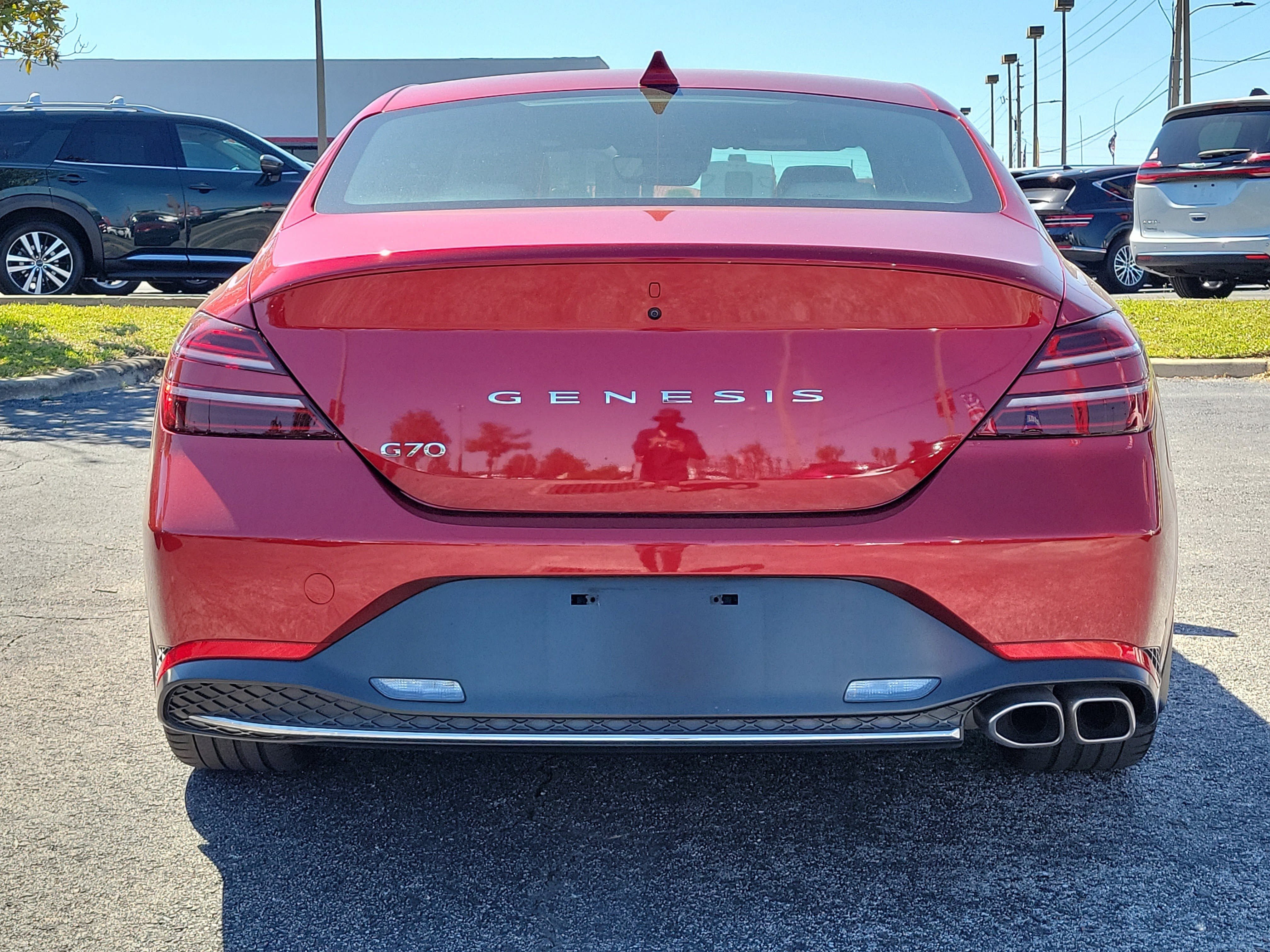 Used 2023 Genesis G70 2.0T RWD image 5