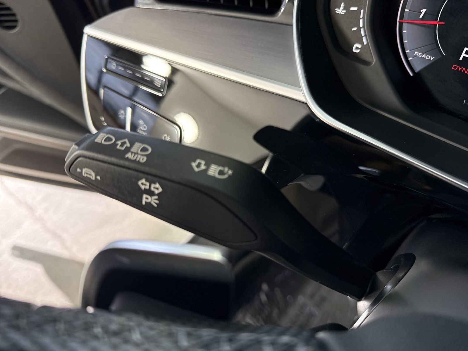 Used 2023 Audi S8 w/ S8 Executive Package AWD/4WD image 16
