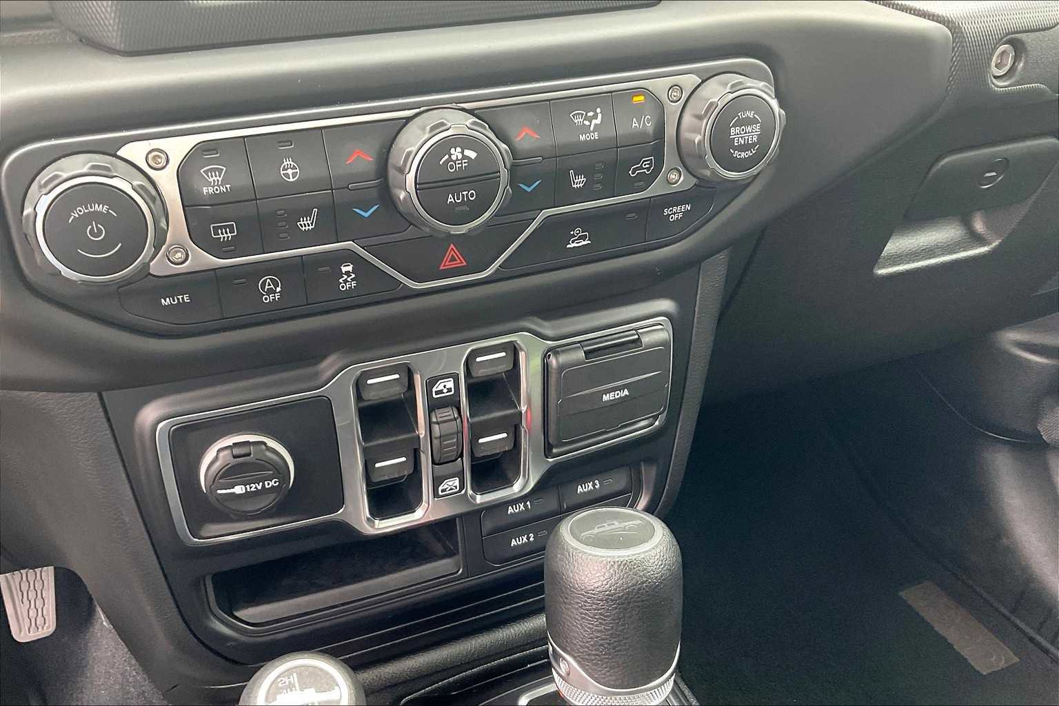 Used 2020 Jeep Gladiator Sport w/ Quick Order Package 24S image 25