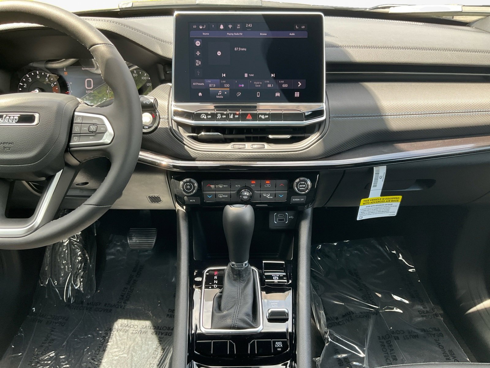 New 2025 Jeep Compass Limited w/ Sun & Sound Group image 11