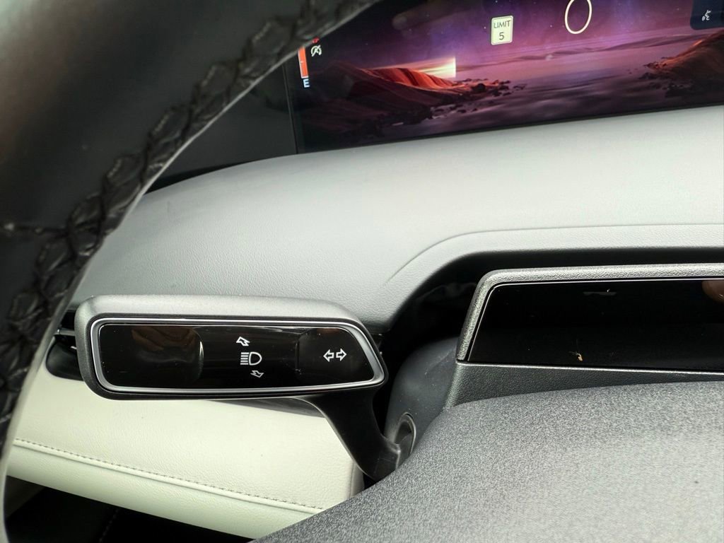 Used 2024 Lincoln Nautilus Reserve image 32