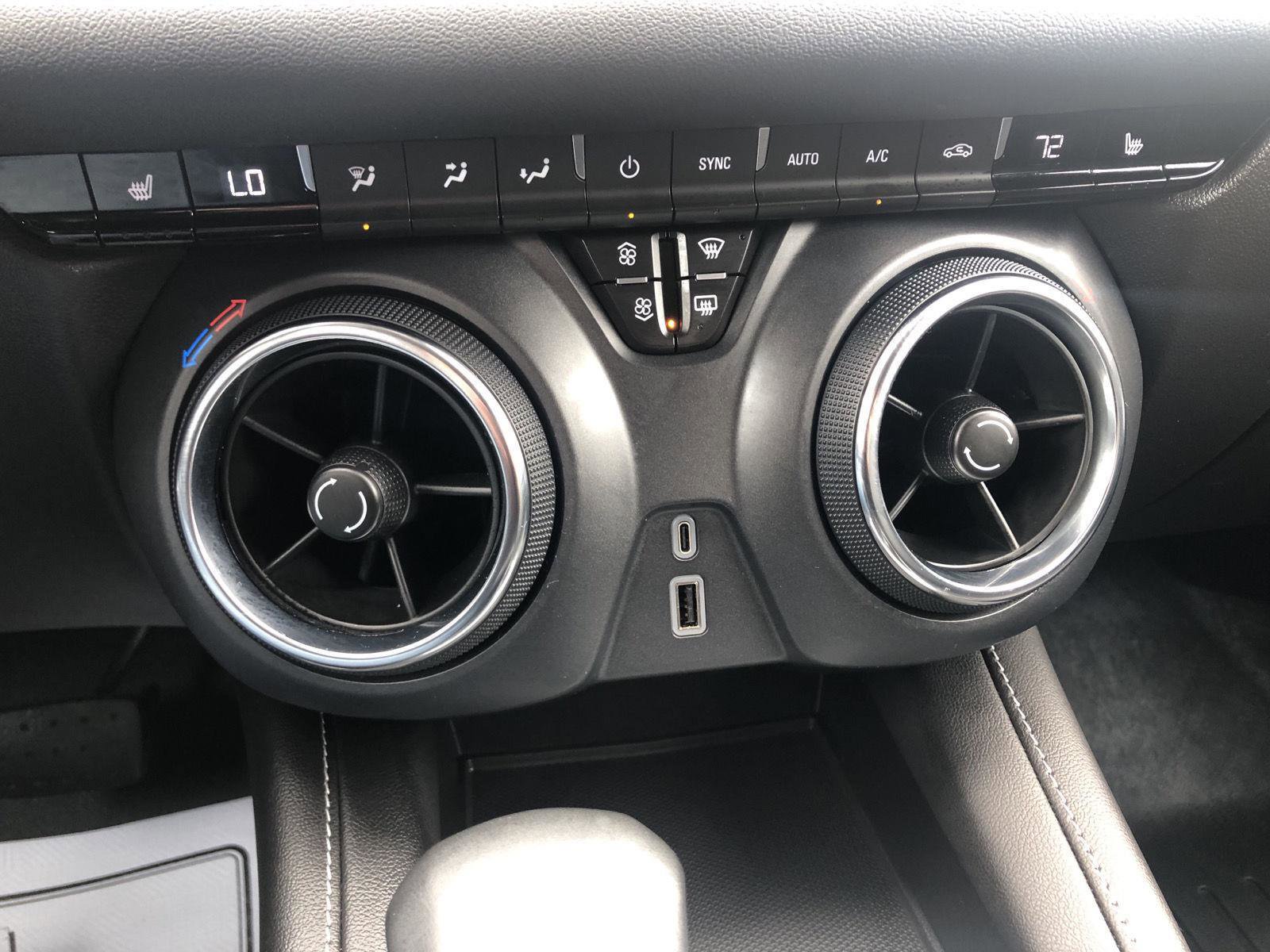 Used 2024 Chevrolet Blazer LT FWD image 31