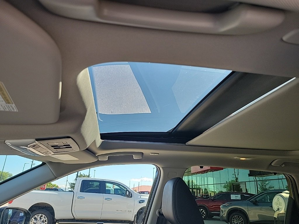 New 2026 Nissan Rogue Platinum image 34