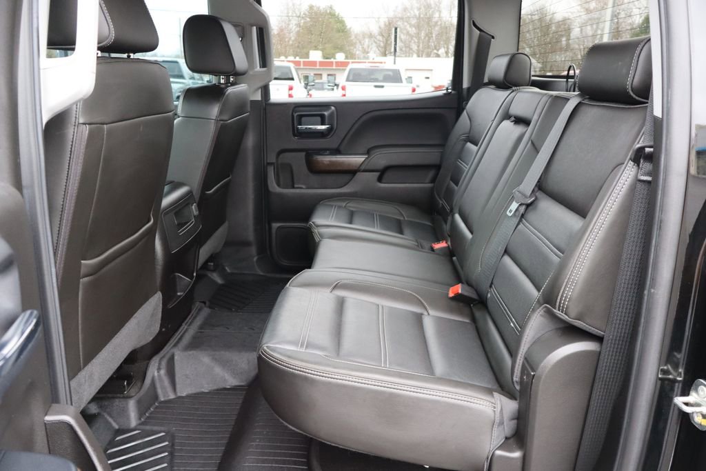 Used 2018 GMC Sierra 3500 Denali w/ Duramax Plus Package image 21