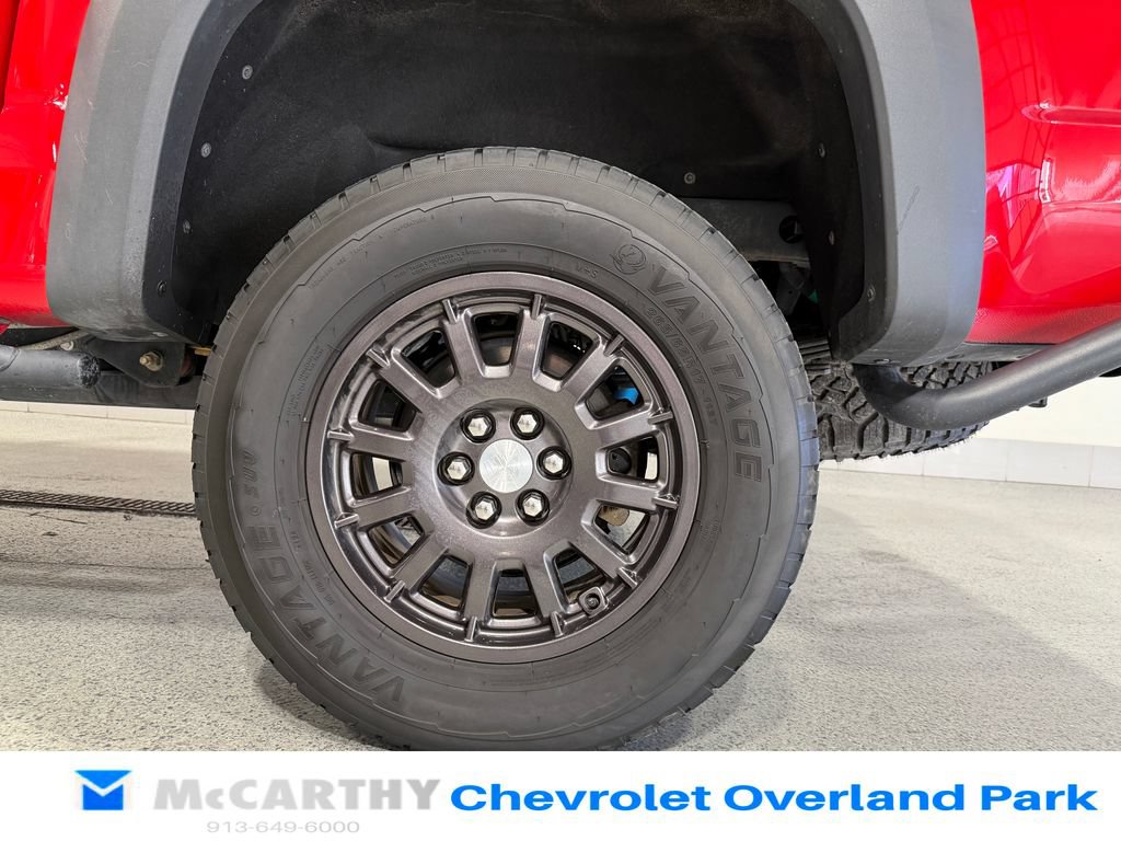 Used 2020 Chevrolet Colorado ZR2 w/ Colorado ZR2 Bison Edition AWD/4WD image 29