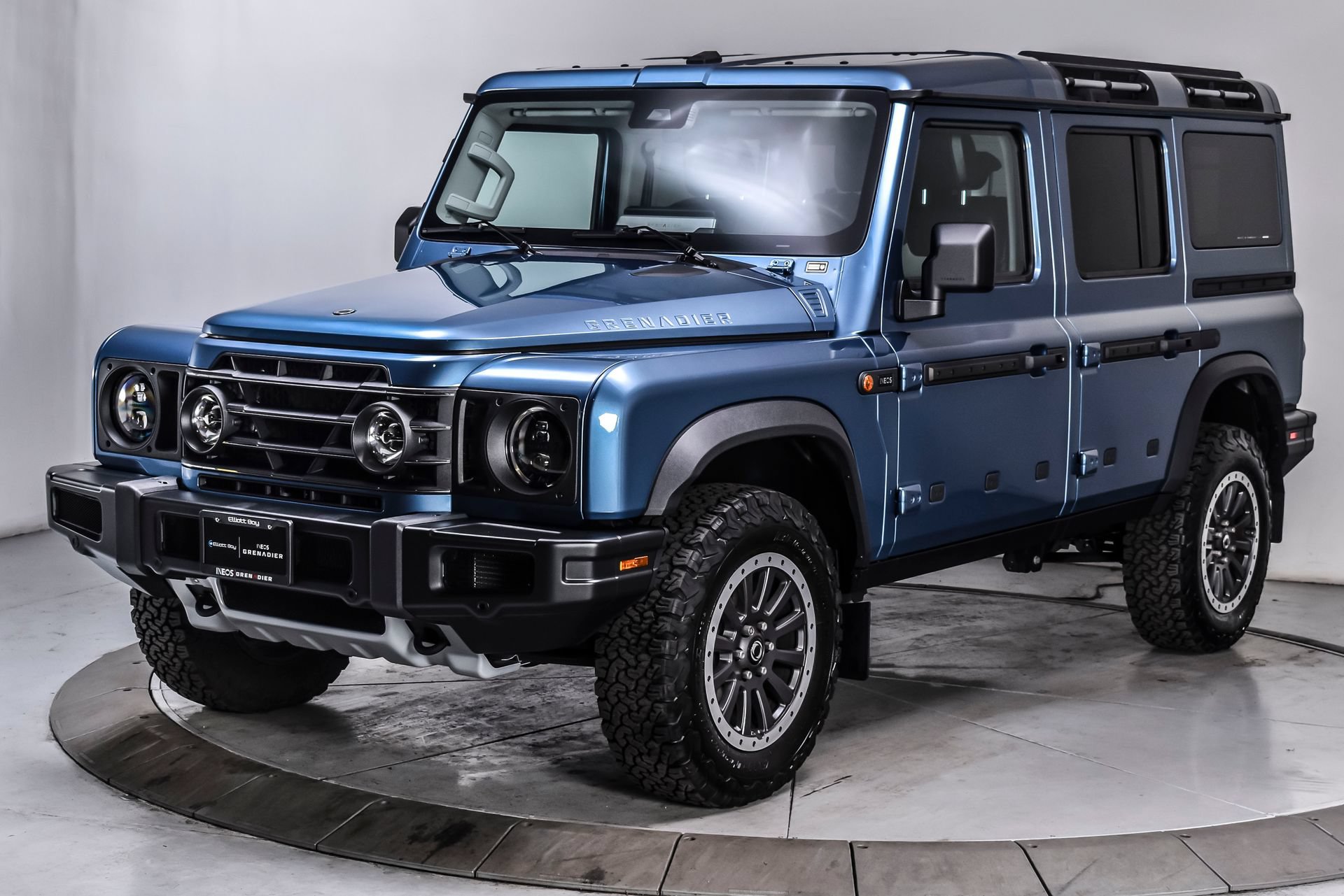 Used 2025 INEOS Grenadier AWD/4WD image 2
