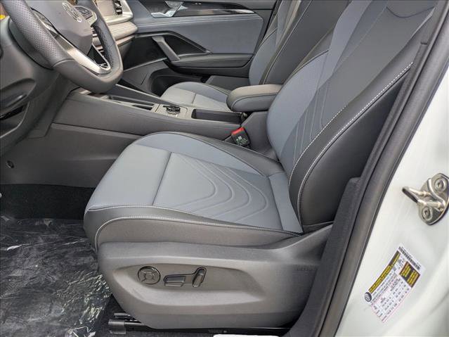 New 2026 Volkswagen Tiguan SE R-Line FWD image 4