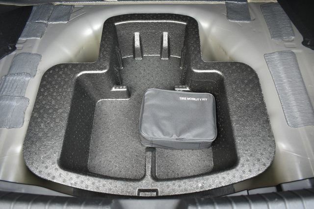 Used 2019 Kia Optima EX image 37