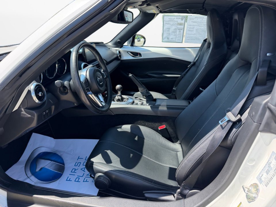 Used 2022 MAZDA MX-5 Miata RF Grand Touring RWD image 9