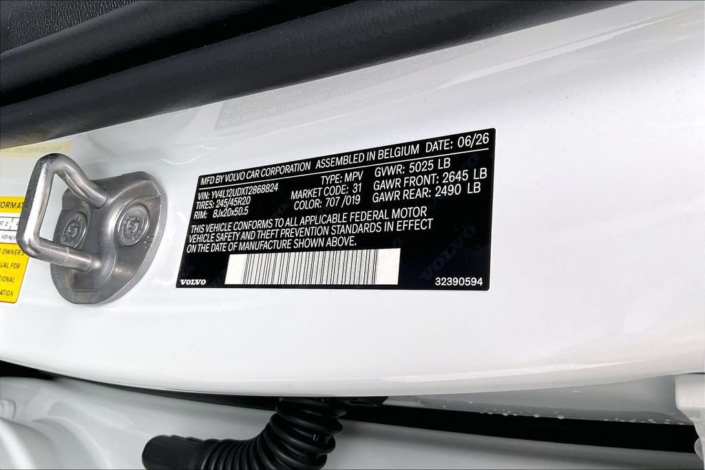 New 2026 Volvo XC40 B5 Ultra w/ Protection Package Premier AWD/4WD image 14
