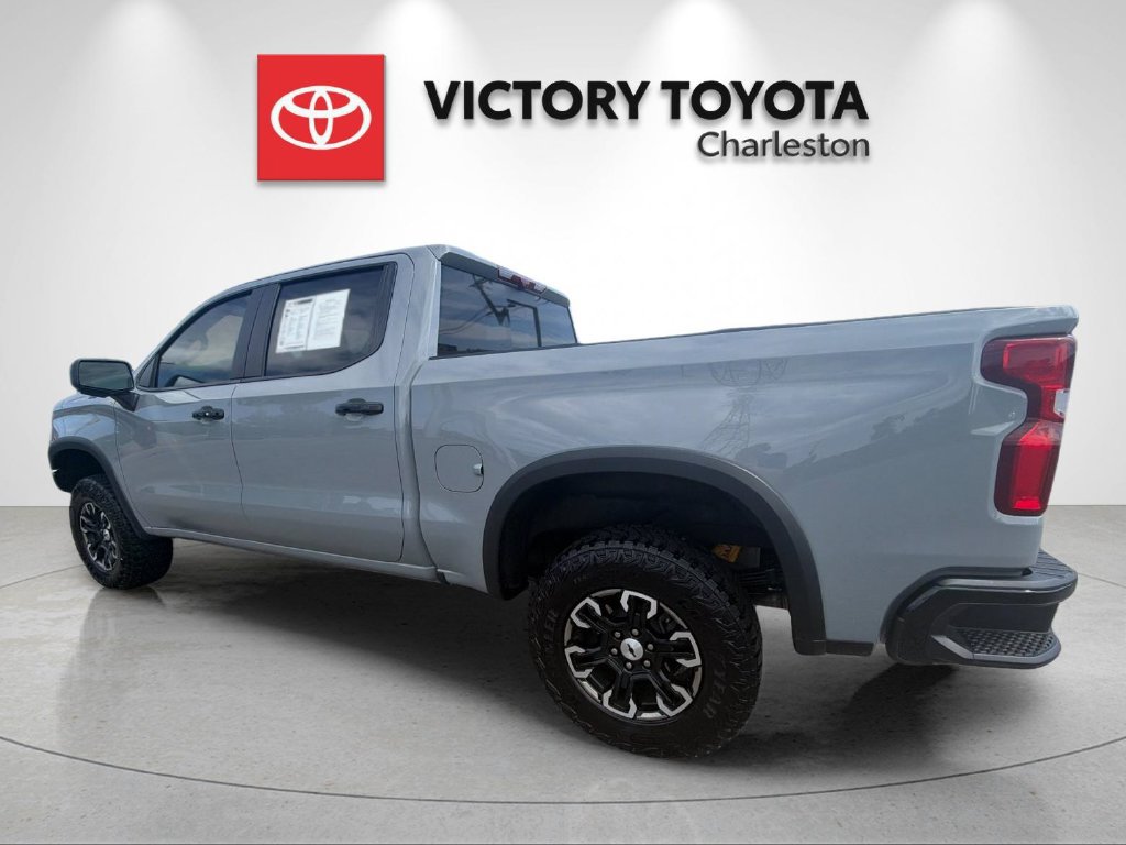 Used 2024 Chevrolet Silverado 1500 ZR2 w/ Technology Package AWD/4WD image 3