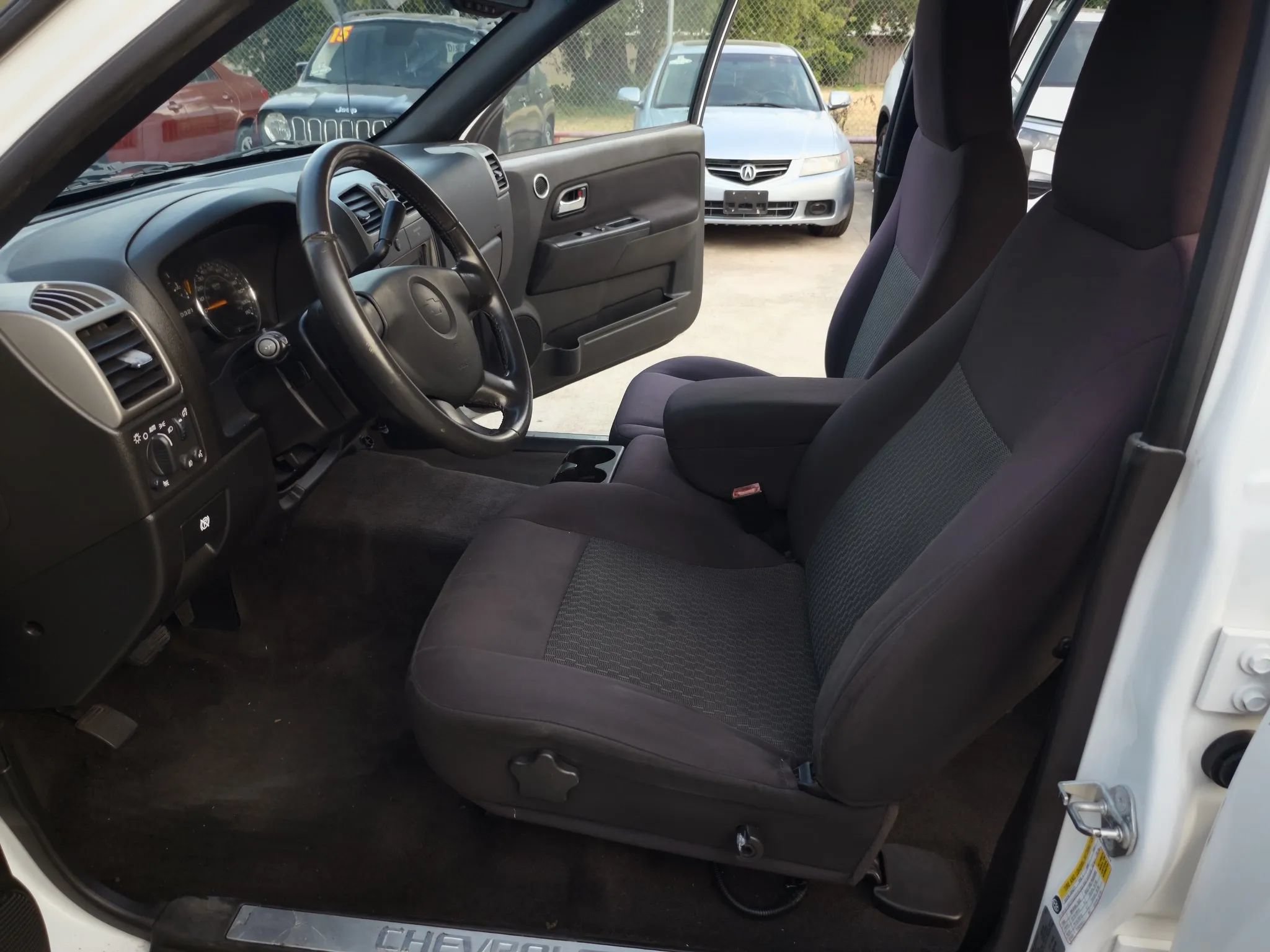 Used 2012 Chevrolet Colorado LT RWD image 16