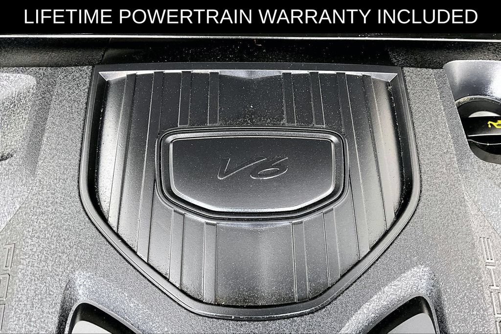 Used 2025 Porsche Panamera 4 w/ Premium Package AWD/4WD image 42