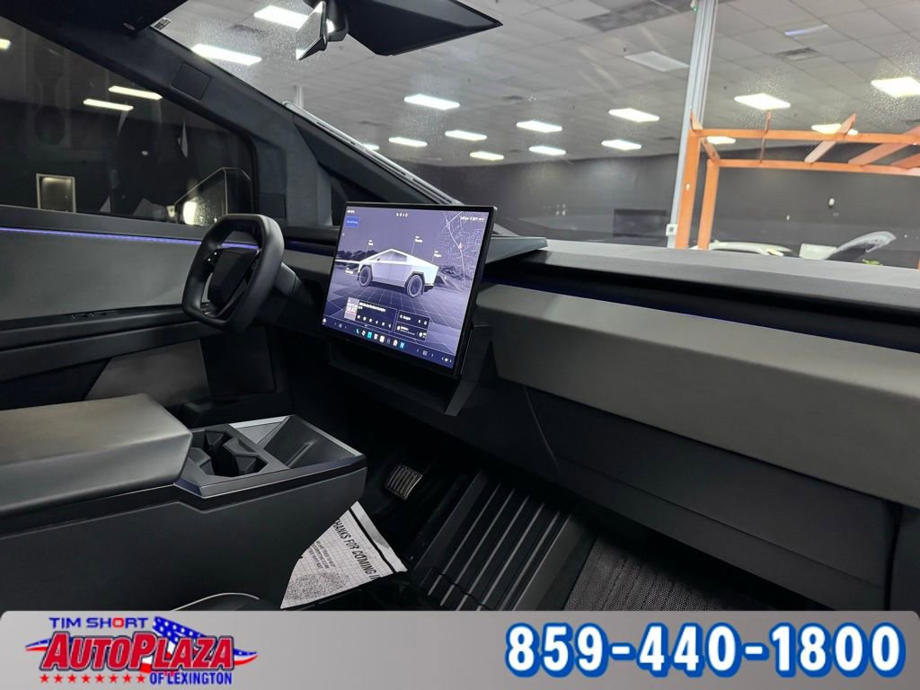 Used 2024 Tesla Cybertruck AWD Crew Cab image 41