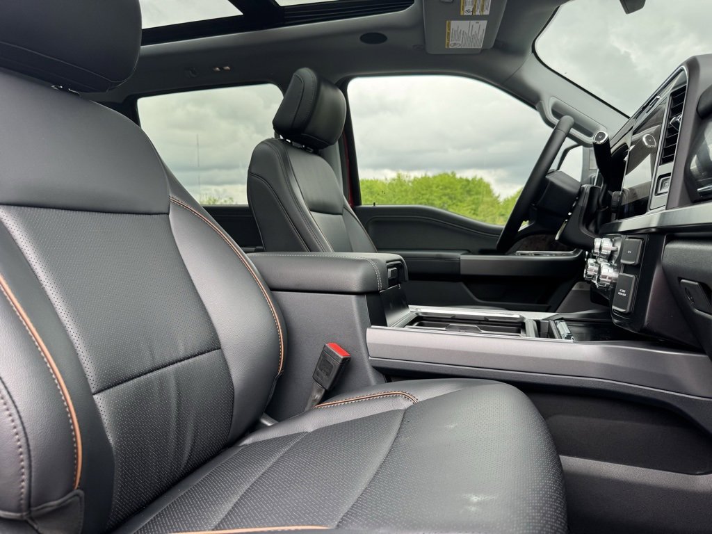 New 2025 Ford F350 Lariat w/ Lariat Ultimate Package image 18