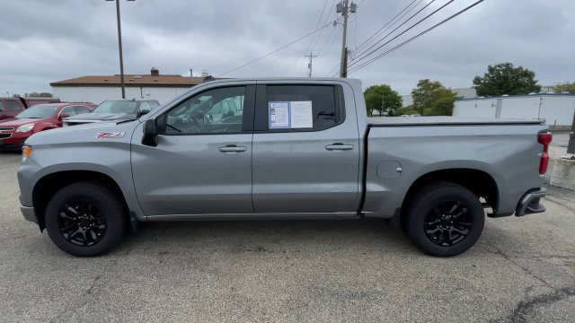 Used 2024 Chevrolet Silverado 1500 RST w/ Z71 Off-Road Package AWD/4WD image 7