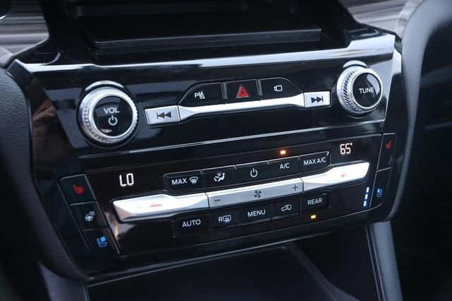 Used 2021 Ford Explorer Limited w/ Hybrid Equipment Group 310A AWD/4WD image 20