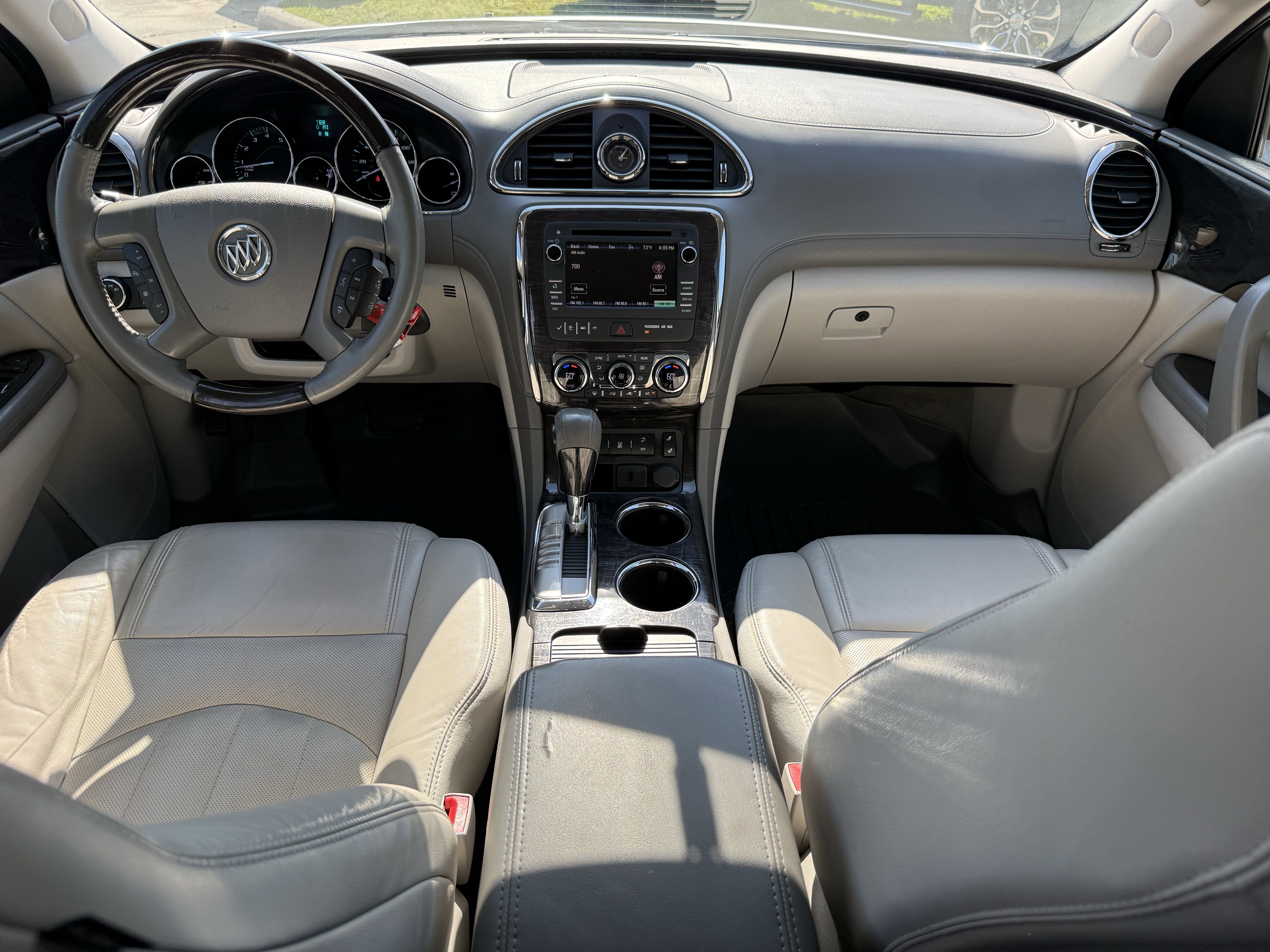 Used 2015 Buick Enclave Leather image 12