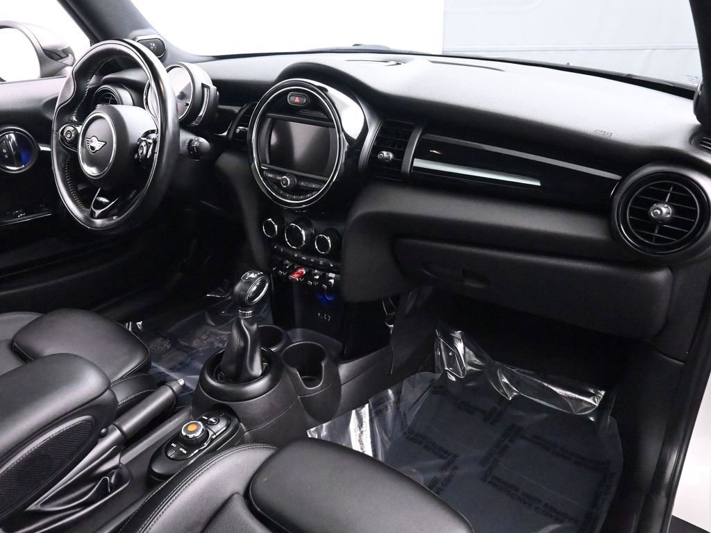 Used 2018 MINI Cooper S image 15