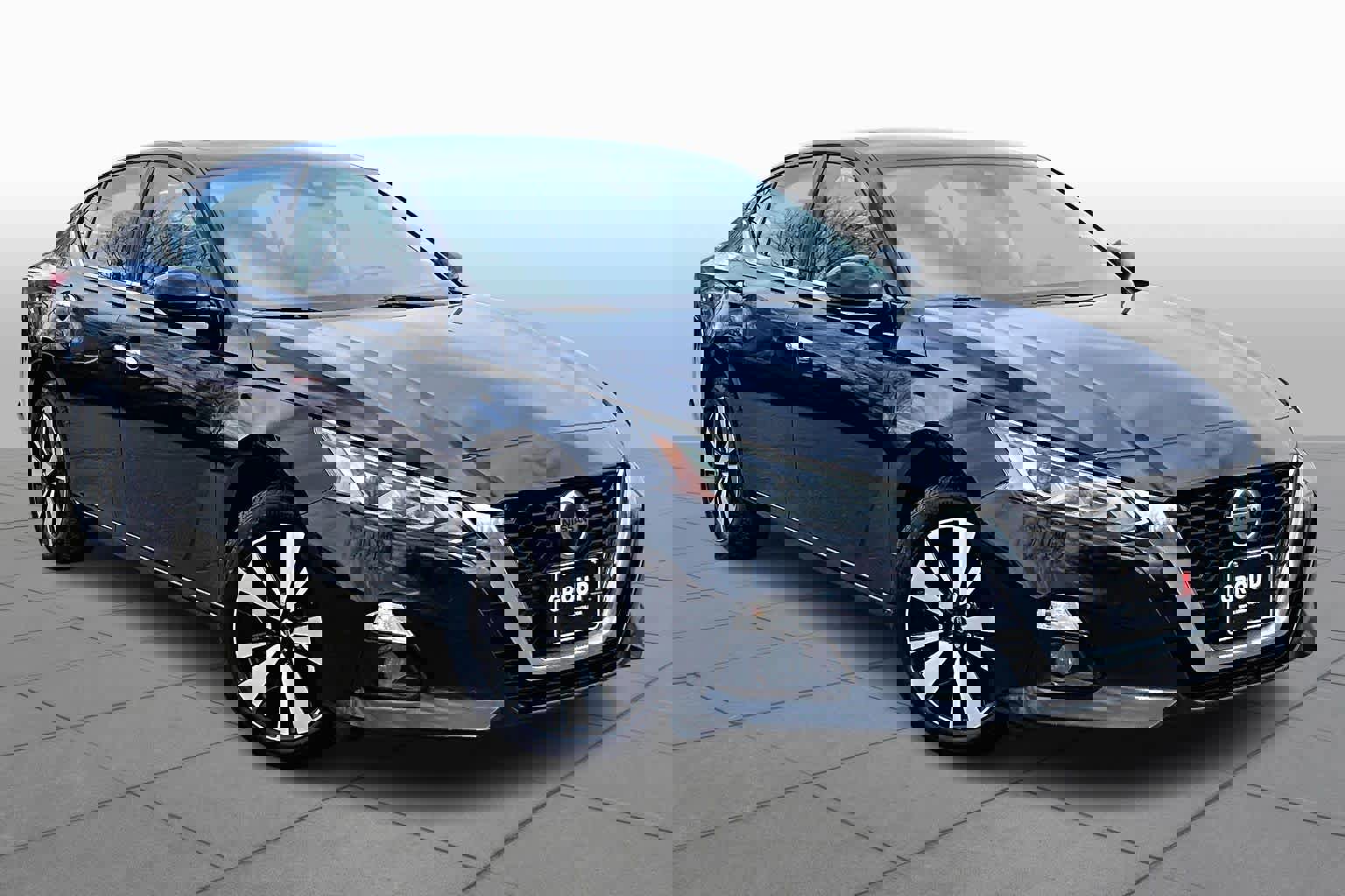 Used 2020 Nissan Altima 2.5 SV image 3