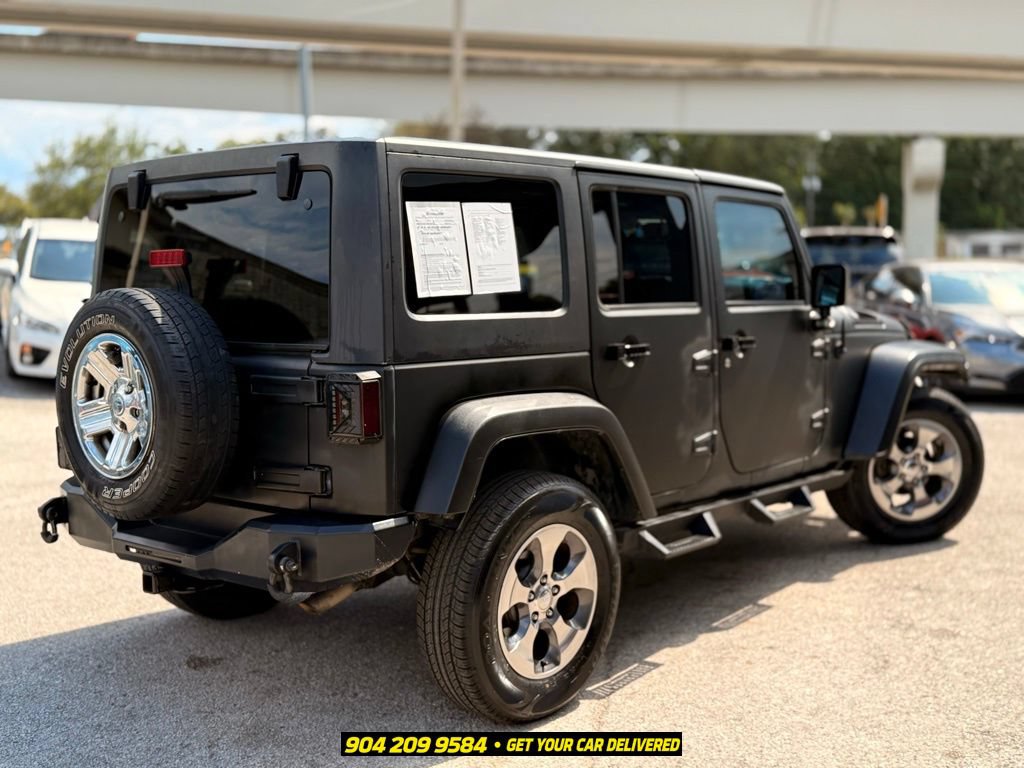 Used 2017 Jeep Wrangler Unlimited Sahara w/ Dual Top Group AWD/4WD image 7