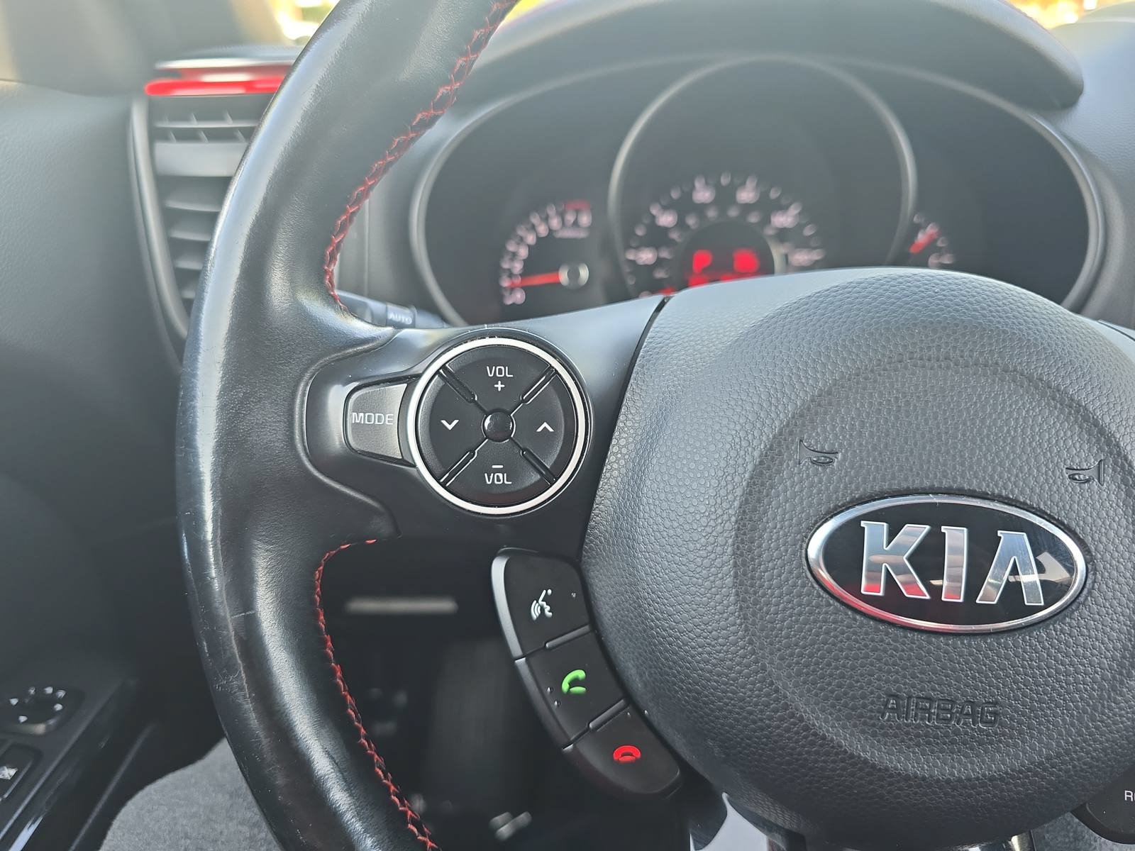 Used 2019 Kia Soul + FWD image 18