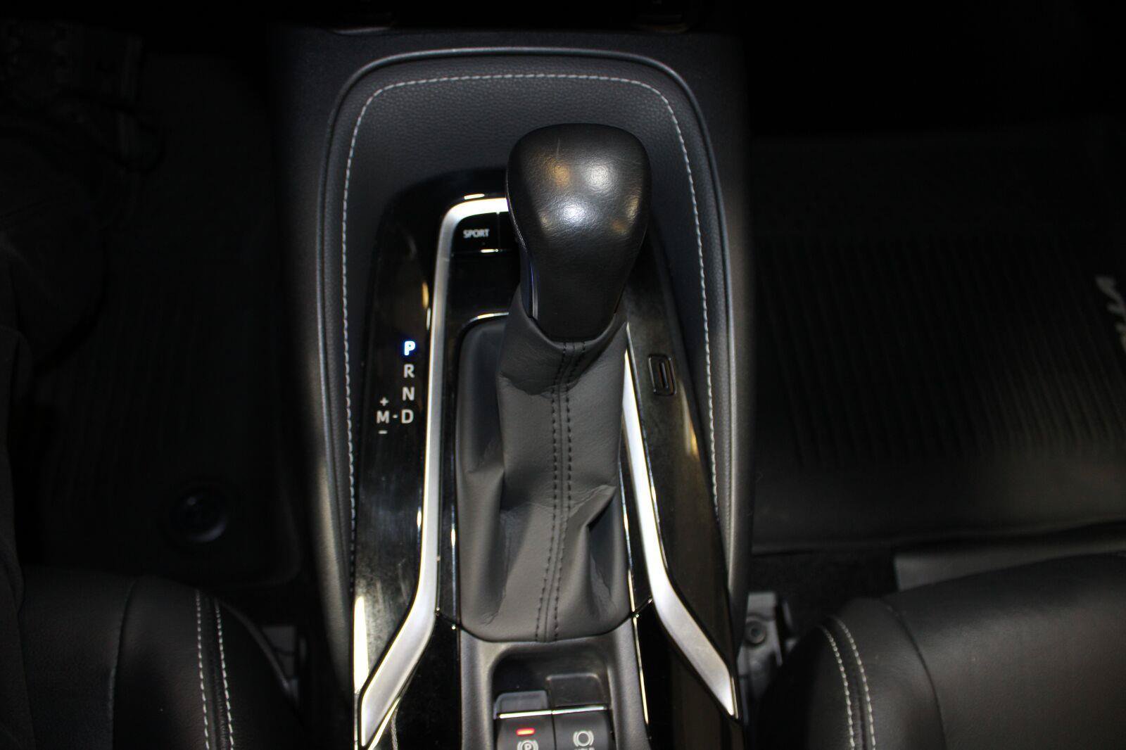 Used 2021 Toyota Corolla XSE FWD image 24