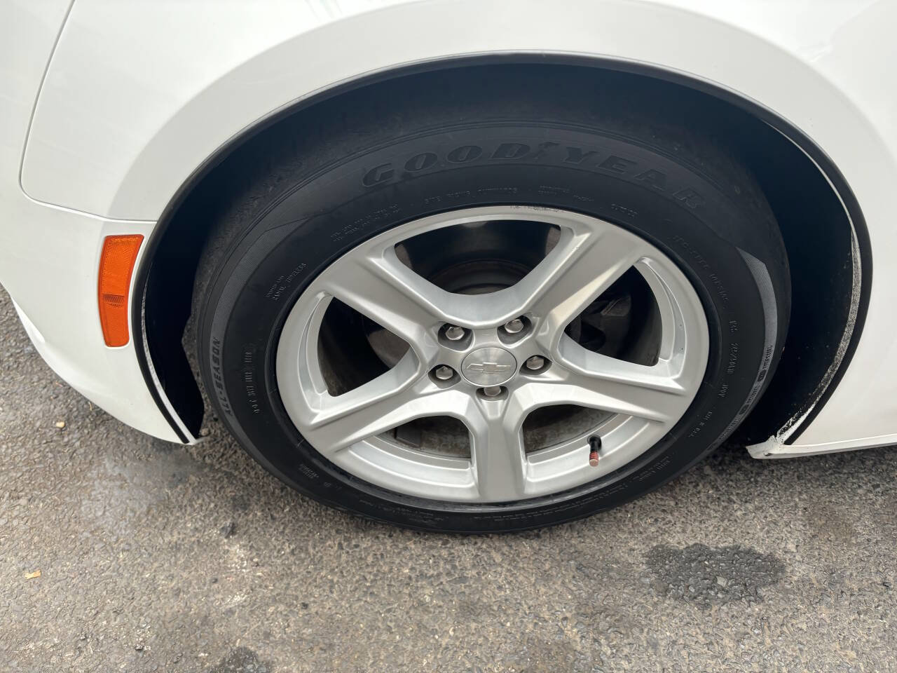 Used 2019 Chevrolet Camaro LT image 10