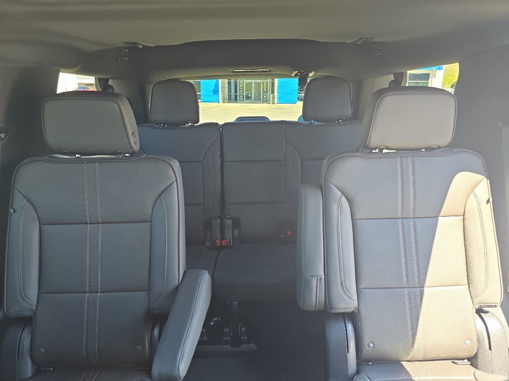 New 2026 Chevrolet Tahoe High Country w/ Sun And Tow Package AWD/4WD image 24