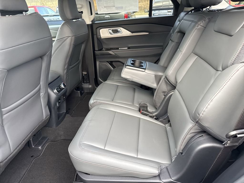 New 2026 Ford Explorer Active w/ Active Comfort Package AWD/4WD image 28