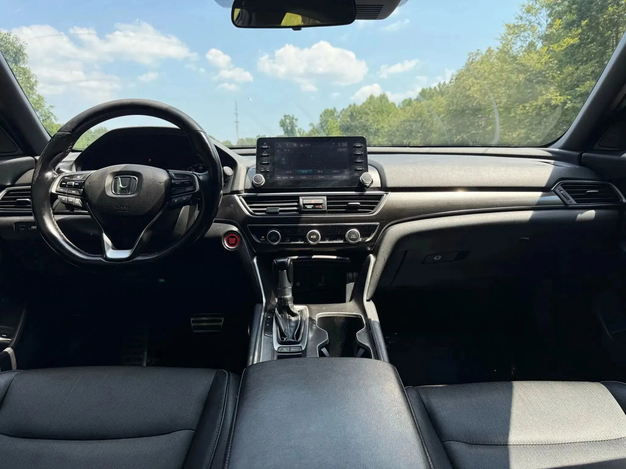 Used 2018 Honda Accord Sport image 26