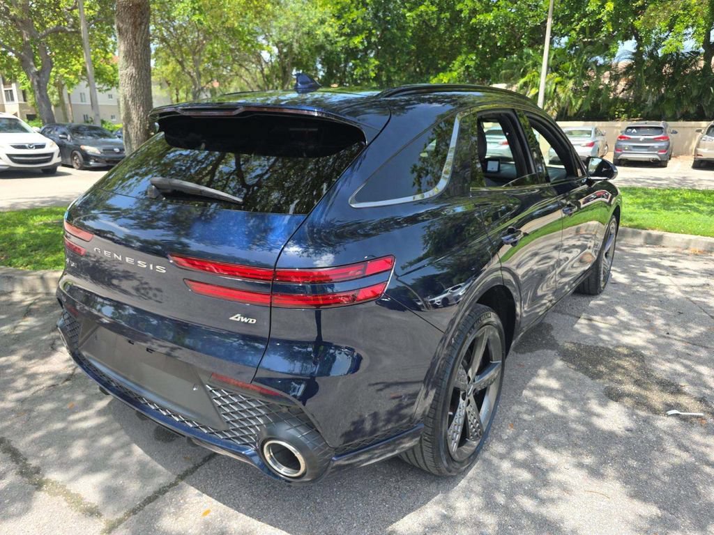 Used 2023 Genesis GV70 2.5T w/ Sport Prestige Package AWD/4WD image 4