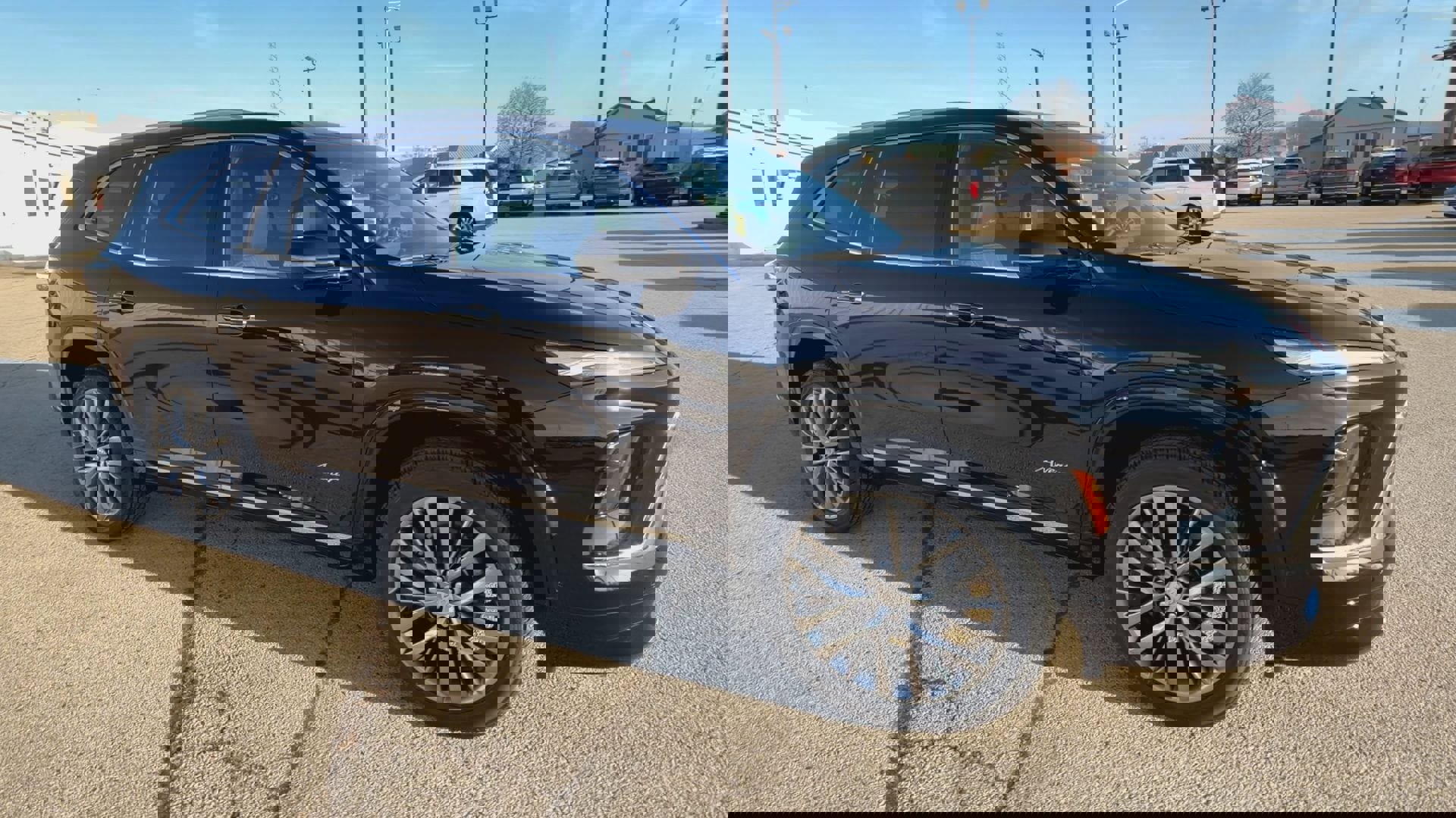 New 2026 Buick Enclave Avenir w/ Super Cruise Package image 2