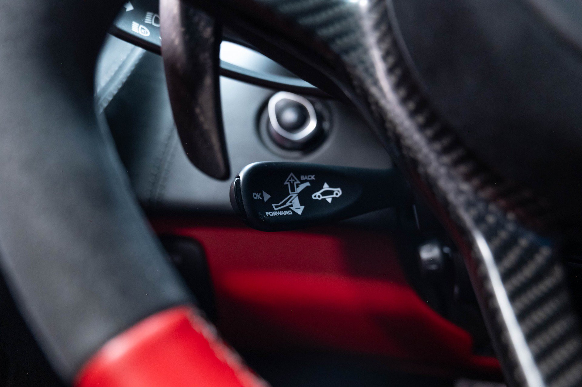 Used 2019 McLaren 570S Coupe RWD image 42