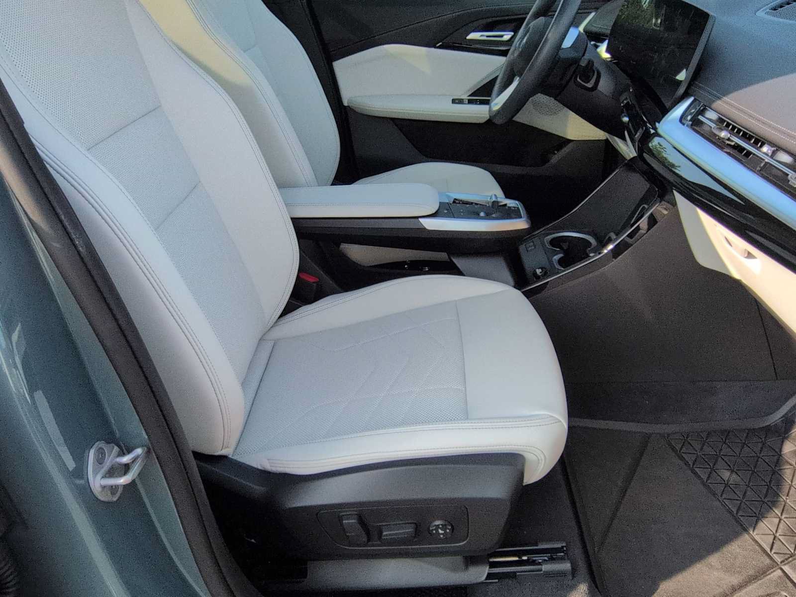 Used 2026 BMW X1 xDrive28i w/ Convenience Package AWD/4WD image 24