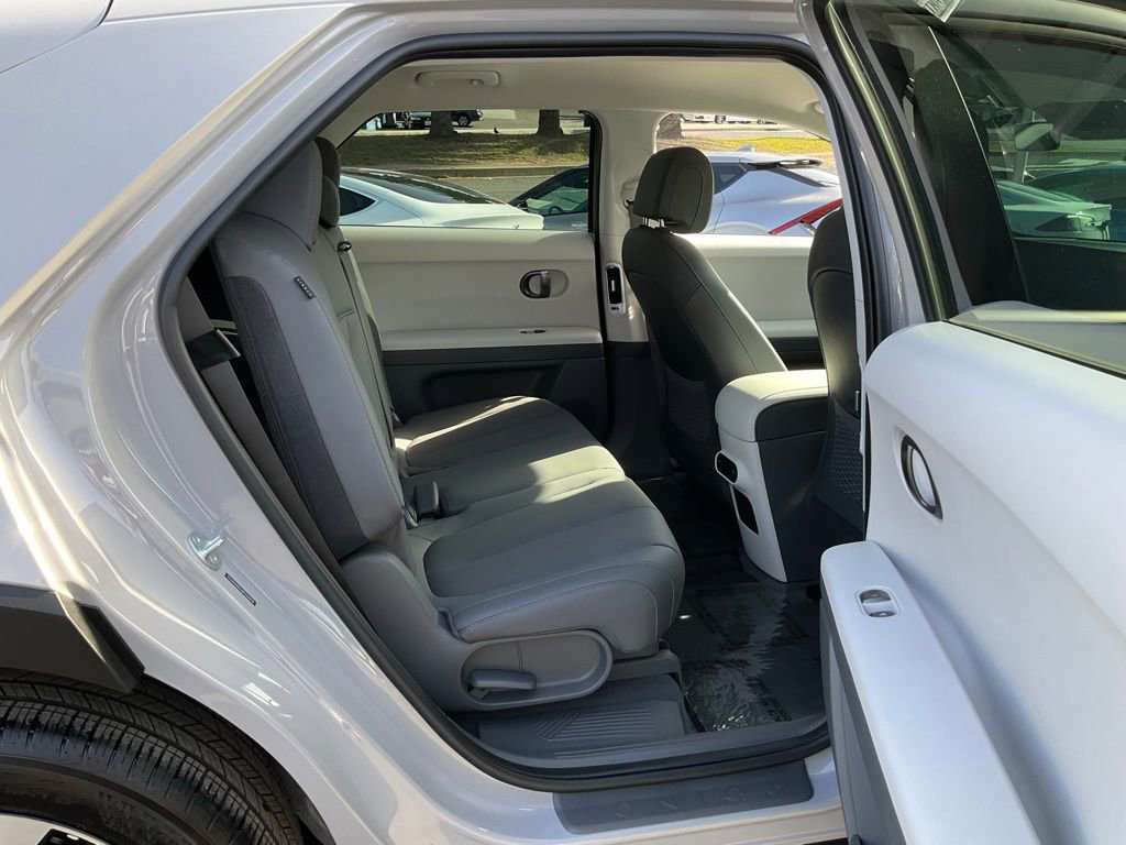 Used 2025 Hyundai Ioniq 5 SEL image 46
