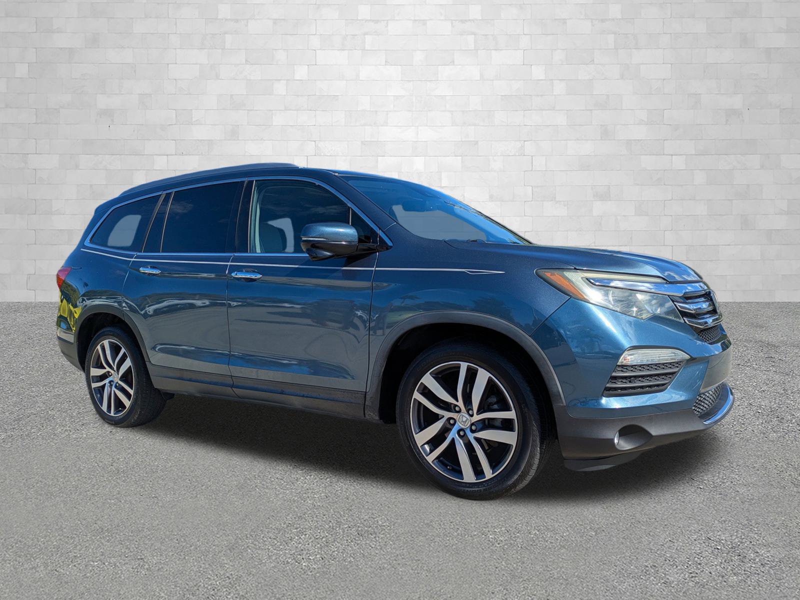 Used 2017 Honda Pilot Touring