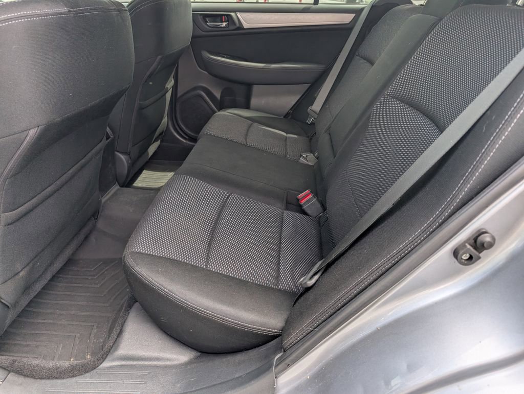 Used 2015 Subaru Outback 2.5i Premium image 10