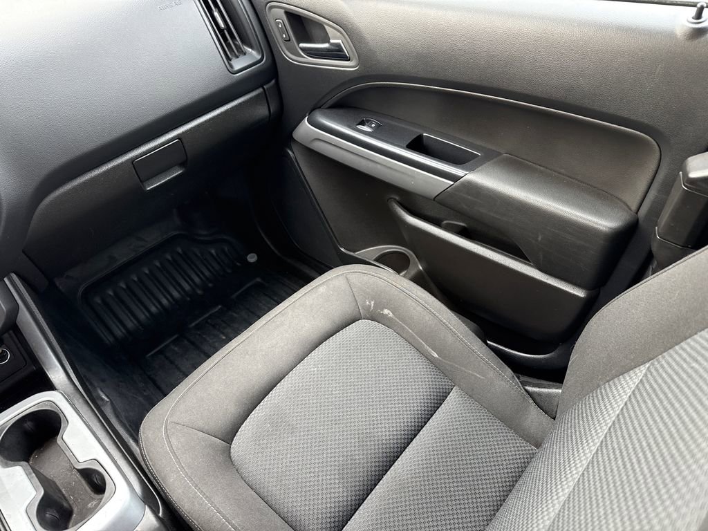 Used 2022 Chevrolet Colorado LT w/ Fleet Safety Package image 15