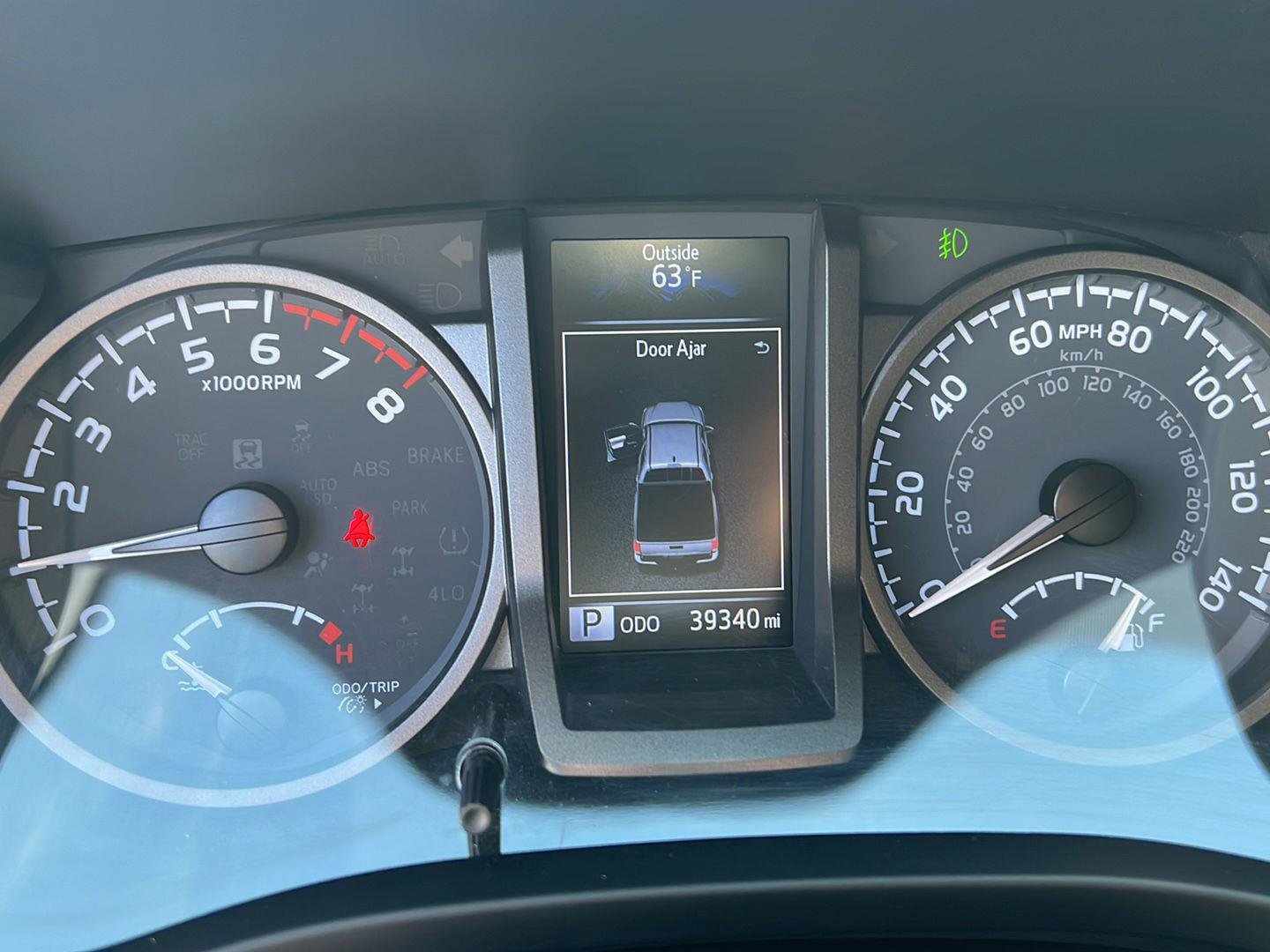 Used 2021 Toyota Tacoma TRD Off-Road AWD/4WD image 11