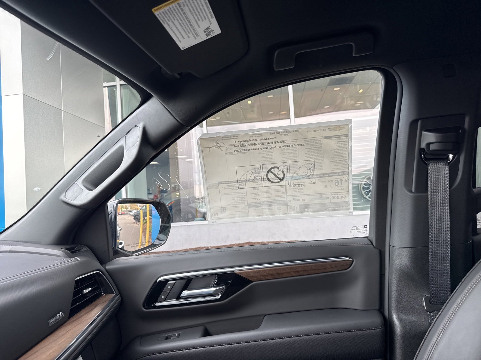 New 2025 Chevrolet Suburban High Country image 29