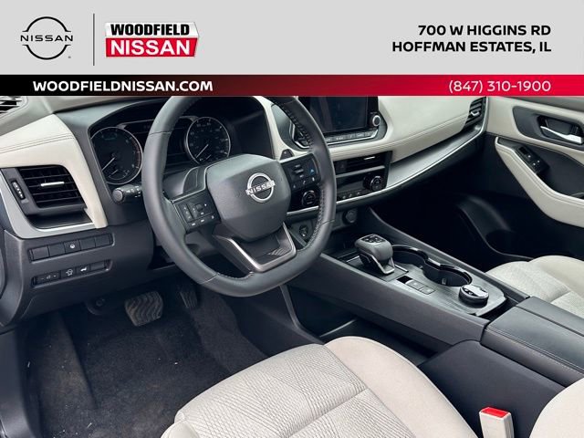 Certified 2025 Nissan Rogue SV image 25