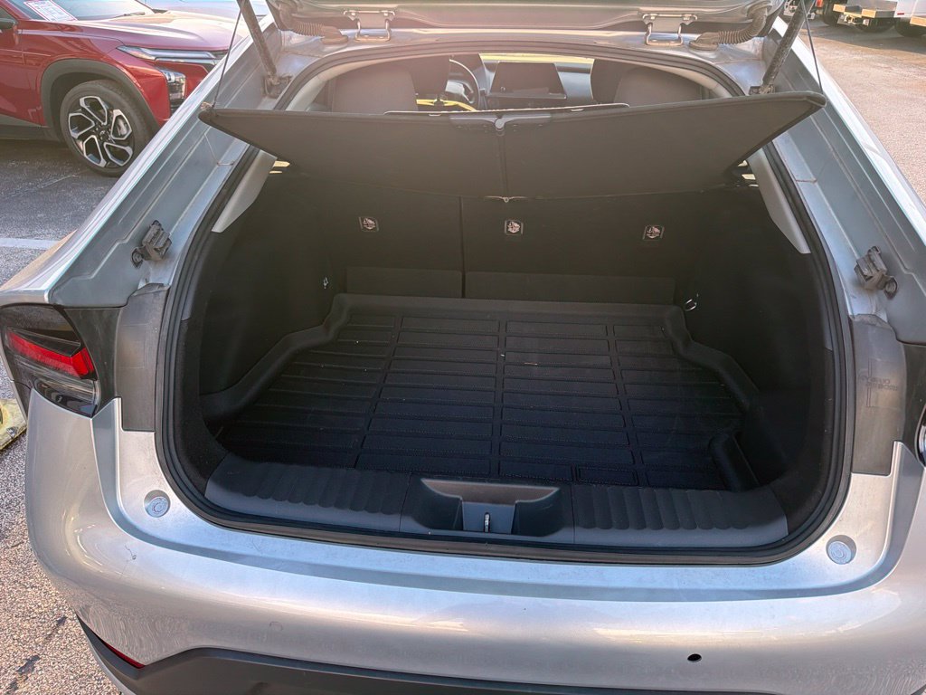Used 2023 Toyota Prius LE FWD image 14