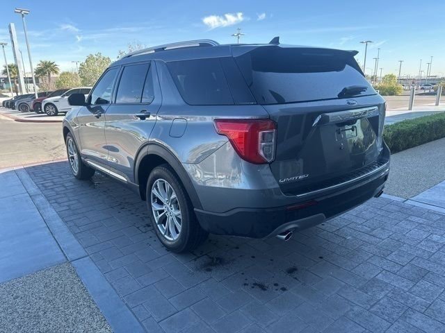 Used 2024 Ford Explorer Limited image 7