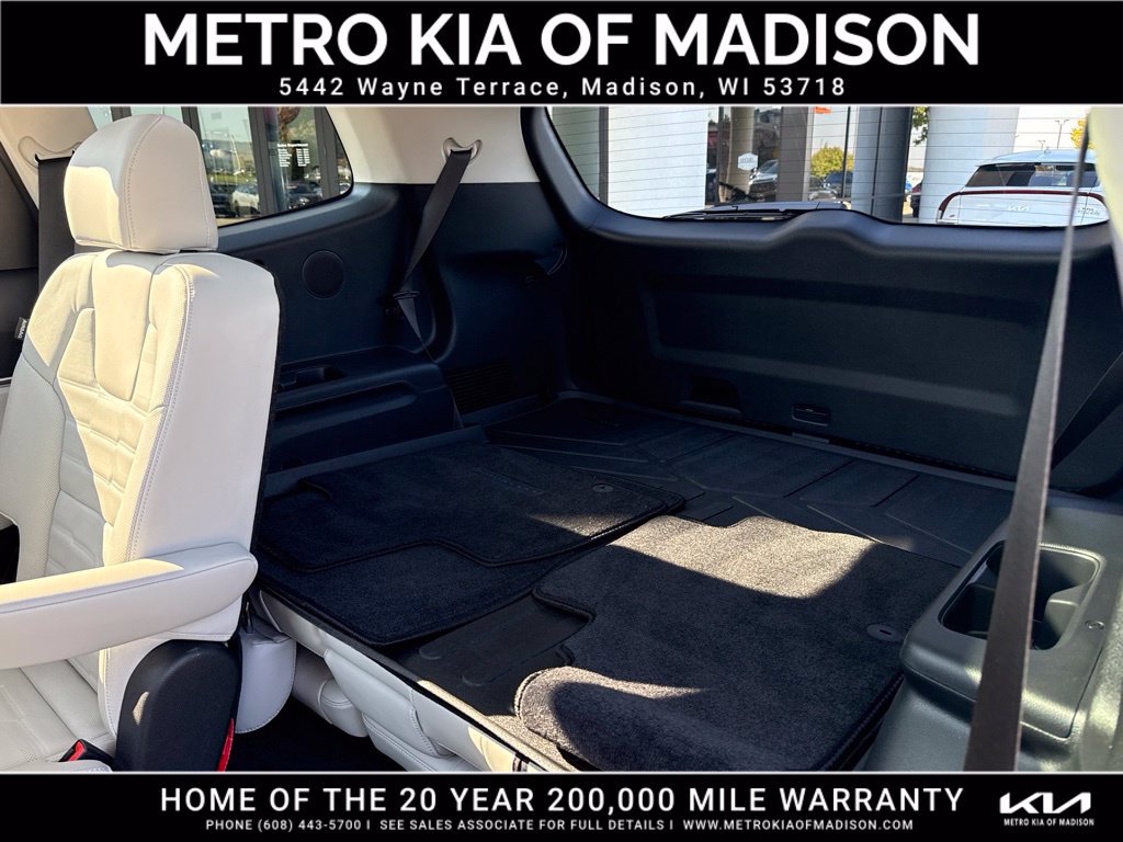 Used 2024 Kia Telluride SX Prestige w/ Towing Package AWD/4WD image 45