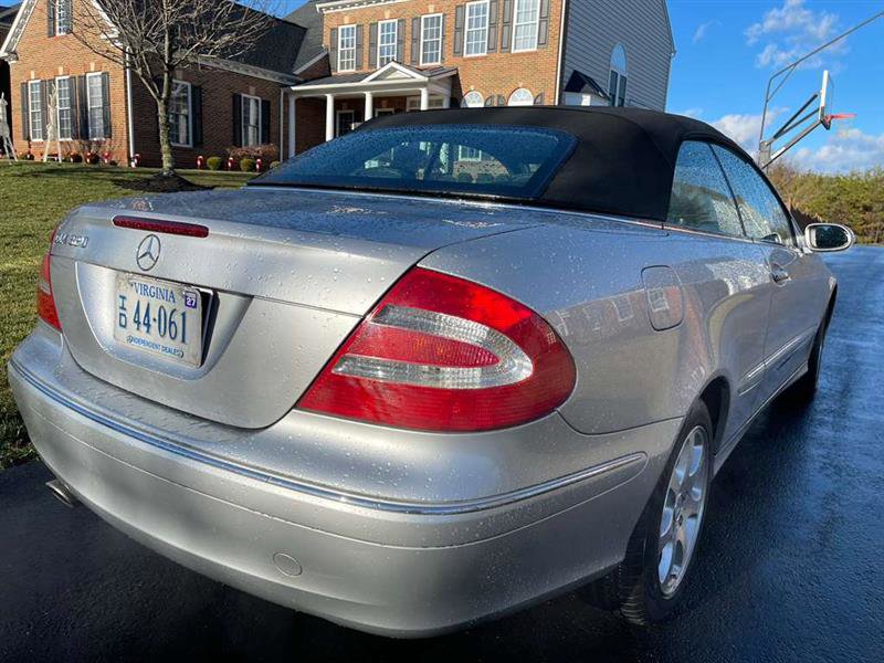 Used 2004 Mercedes-Benz CLK 320 image 38