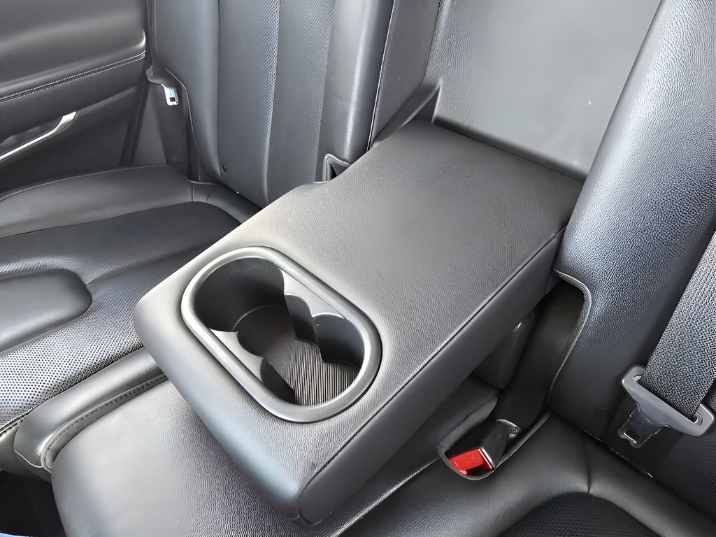 Used 2023 Hyundai Santa Fe SEL Premium image 30