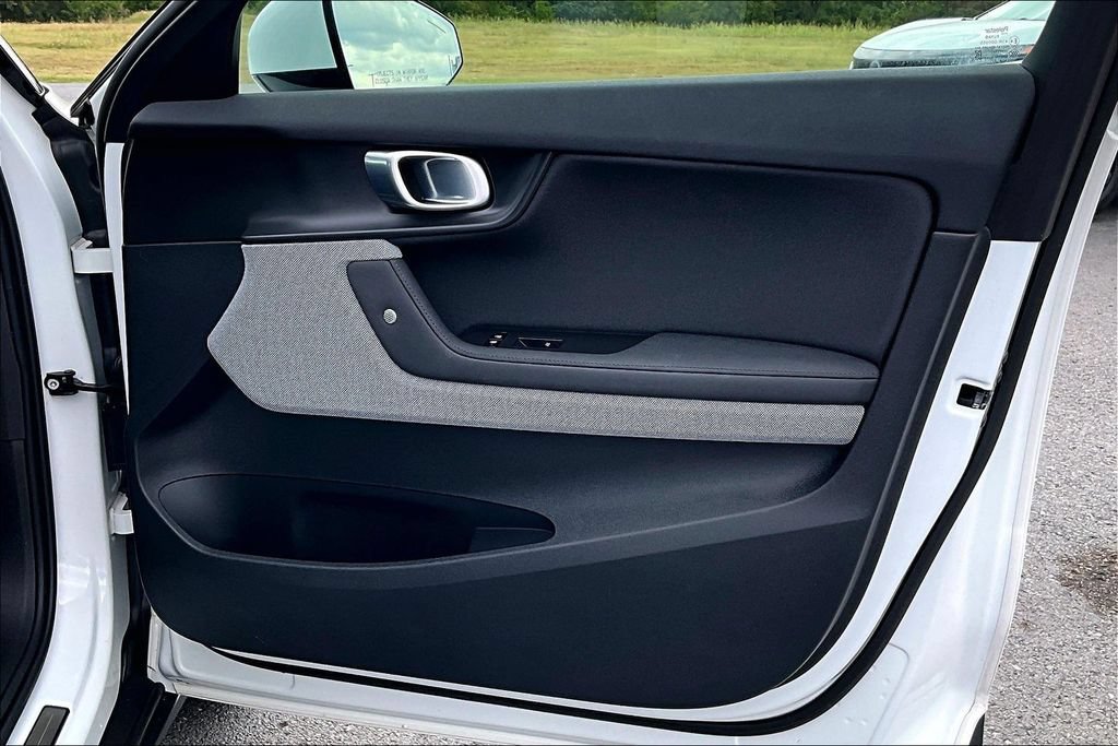 Used 2023 Polestar Polestar 2 w/ Pilot Pack AWD/4WD image 30